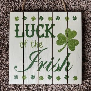 Luck of the Irish wooden sign 🍀